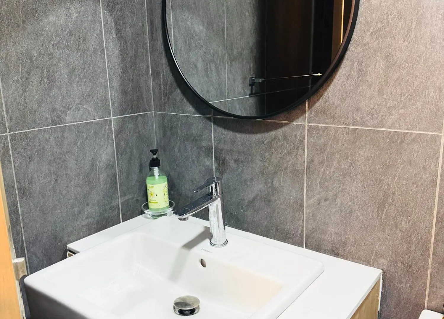 The Colony Klcc By Zenith Suites كوالالمبور شقة